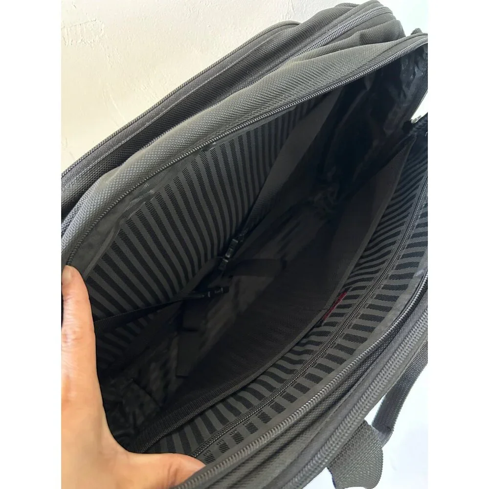Tumi Alpha 2 Expandable Laptop Briefcase Black Nylon With Shoulder Strap